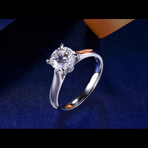 Round Cut Pure Diamond 925 Silver Solitaire Ring - Picture 14 of 16